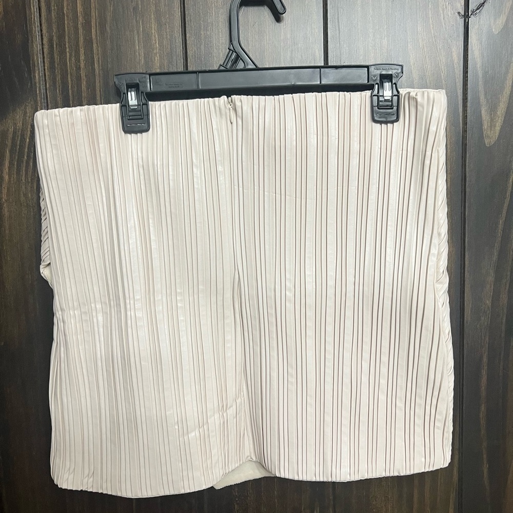 Lulus Better Luck Next Time Tan Vegan Leather Pleated Mini Skirt - Size L-NWT - Picture 4 of 7